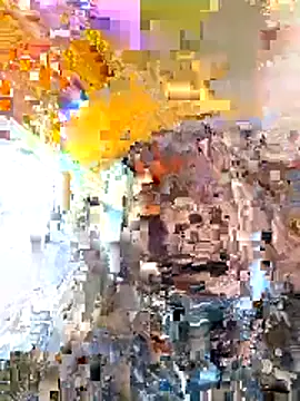 Snapshot of la_beba20 chatting on 12.18.25 la beba20 online show from 12.18.25