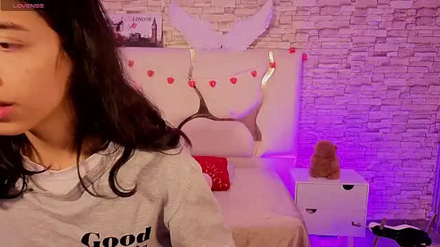 Snapshot of Joselyn_tay chatting on 02.08.26 Joselyn tay online show from 02.08.26