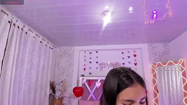 ISABELA TAY online show from 03.03.26