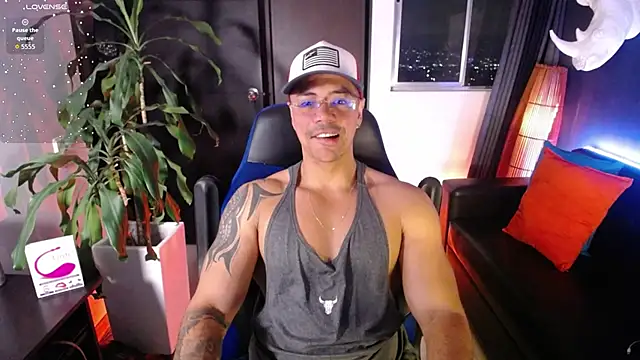 Snapshot of Zed_ferrer chatting on 04.04.26 Zed ferrer online show from 04.04.26