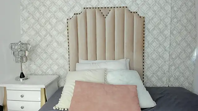 fallon grey online show from 12.22.25