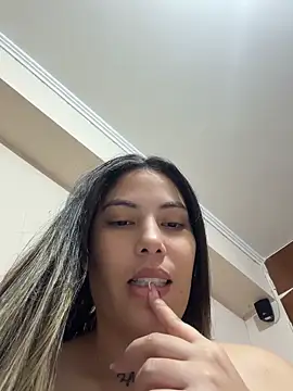 Snapshot of Anna_Bitch_Disgusting chatting on 05.23.26 Anna Bitch Disgusting online show from 05.23.26