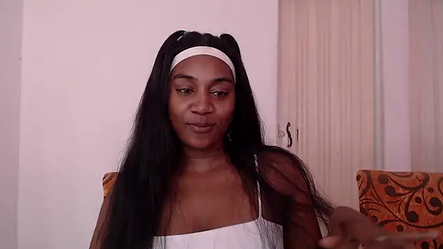 AishaOwens online show from 05.12.26