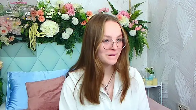 MadisonSmitt online show from 11.25.25