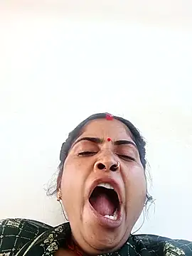 Pushpa hotty online show from 02.05.26