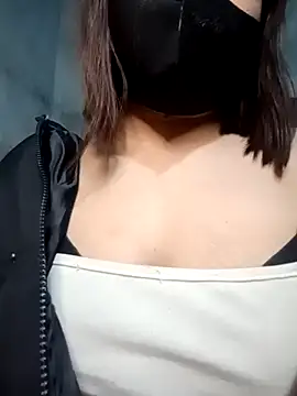 YuCii2k1 online show from 11.13.25