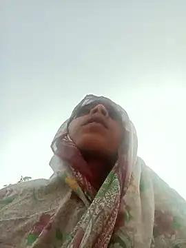 Snapshot of Neelurajpoot122 chatting on 11.16.25 Neelurajpoot122 online show from 11.16.25