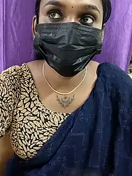 Snapshot of Dharshini98 chatting on 11.12.25 Dharshini98 online show from 11.12.25