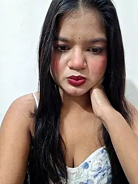 Snapshot of DIMPLE-GIRL88 chatting on 01.15.26 DIMPLE-GIRL88 online show from 01.15.26