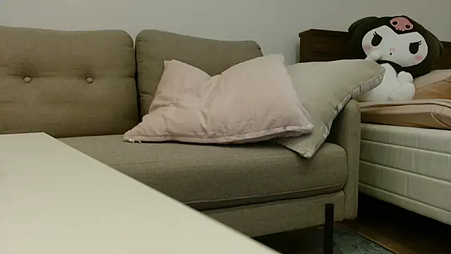 Snapshot of yumichan99 chatting on 11.17.25 yumichan99 online show from 11.17.25