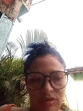 Snapshot of flakitaexo chatting on 11.18.25 flakitaexo online show from 11.18.25