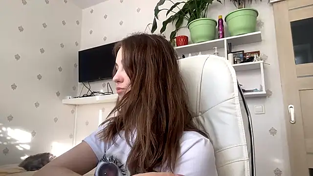 SweetieKatie online show from 02.10.26