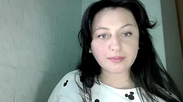 Snapshot of MelinaAx chatting on 04.26.26 MelinaAx online show from 04.26.26