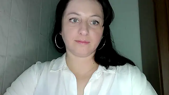 Snapshot of MelinaAx chatting on 04.29.26 MelinaAx online show from 04.29.26