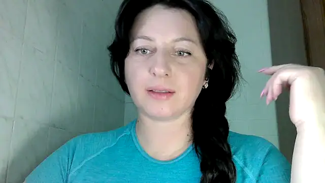Snapshot of MelinaAx chatting on 05.04.26 MelinaAx online show from 05.04.26