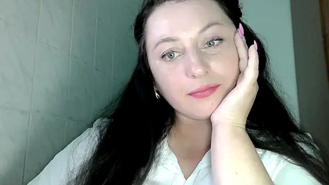 Snapshot of MelinaAx chatting on 05.08.26 MelinaAx online show from 05.08.26