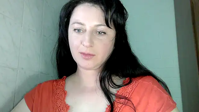 Snapshot of MelinaAx chatting on 05.10.26 MelinaAx online show from 05.10.26