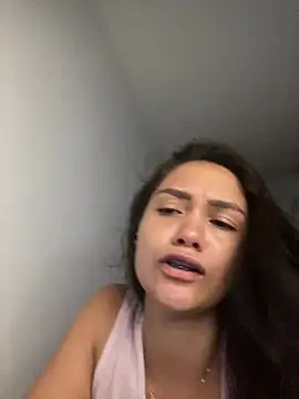 Snapshot of carolsapequinha chatting on 02.01.26 carolsapequinha online show from 02.01.26