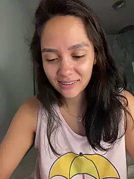 Snapshot of carolsapequinha chatting on 02.02.26 carolsapequinha online show from 02.02.26