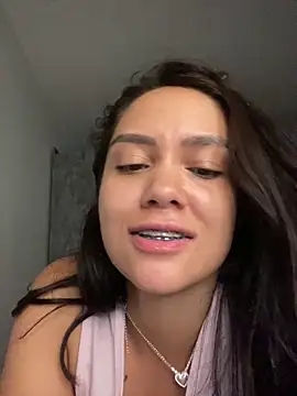 Snapshot of carolsapequinha chatting on 02.08.26 carolsapequinha online show from 02.08.26