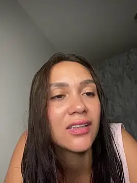 Snapshot of carolsapequinha chatting on 02.25.26 carolsapequinha online show from 02.25.26