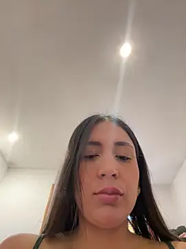 Snapshot of Marilu_exotic chatting on 11.13.25 Marilu exotic online show from 11.13.25