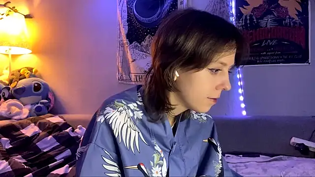 UrSweetieLuna online show from 11.13.25