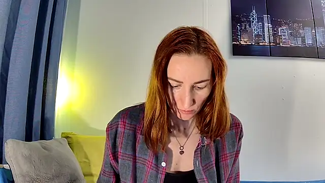 Snapshot of Leila_cam18 chatting on 05.29.26 Leila cam18 online show from 05.29.26