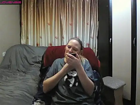 Snapshot of JenniDeep chatting on 03.02.26 JenniDeep online show from 03.02.26