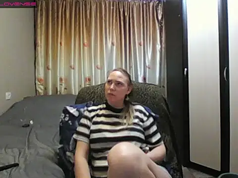 JenniDeep online show from 04.11.26