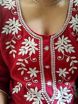 isha sharma2002 online show from 11.28.25