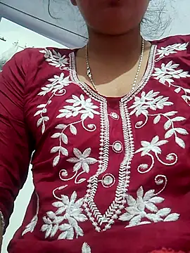 isha sharma2002 online show from 11.29.25