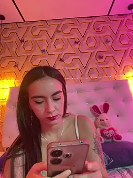 Snapshot of MelanyyJhonson15 chatting on 02.01.26 MelanyyJhonson15 online show from 02.01.26