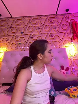 Snapshot of MelanyyJhonson15 chatting on 02.25.26 MelanyyJhonson15 online show from 02.25.26