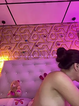 Snapshot of MelanyyJhonson15 chatting on 02.26.26 MelanyyJhonson15 online show from 02.26.26