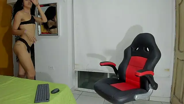 Snapshot of Zaira_sofiaa chatting on 02.18.26 Zaira sofiaa online show from 02.18.26