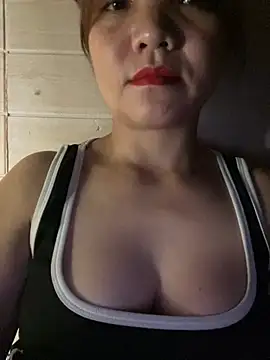 Snapshot of Diana-sexyy chatting on 04.23.26 Diana-sexyy online show from 04.23.26