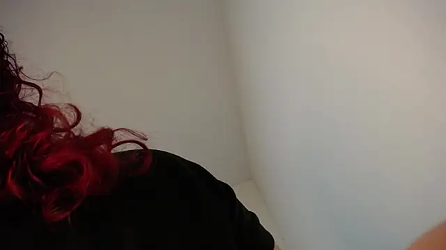 Snapshot of selene_rouse_ chatting on 04.17.26 selene rouse online show from 04.17.26