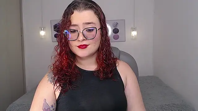 Snapshot of selene_rouse_ chatting on 05.08.26 selene rouse online show from 05.08.26