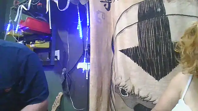 Snapshot of Eclipsed8 chatting on 02.13.26 Eclipsed8 online show from 02.13.26