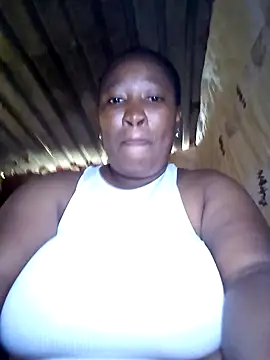 MissMoyo online show from 11.14.25