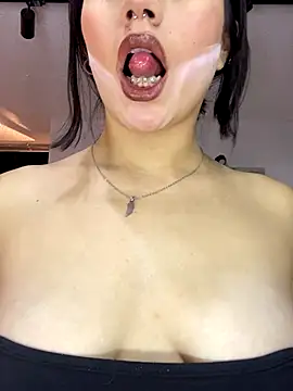 GinebraBelucci online show from 11.27.25