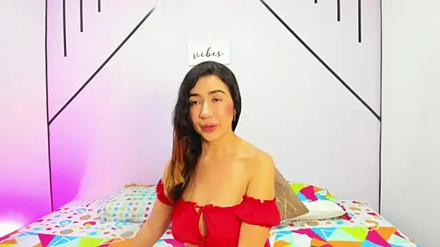 VictoriaRouge  online show from 11.20.25