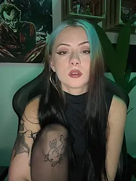 Snapshot of mysami420 chatting on 07.28.26 mysami420 online show from 07.28.26
