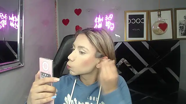 Evy Luxx v online show from 05.23.26