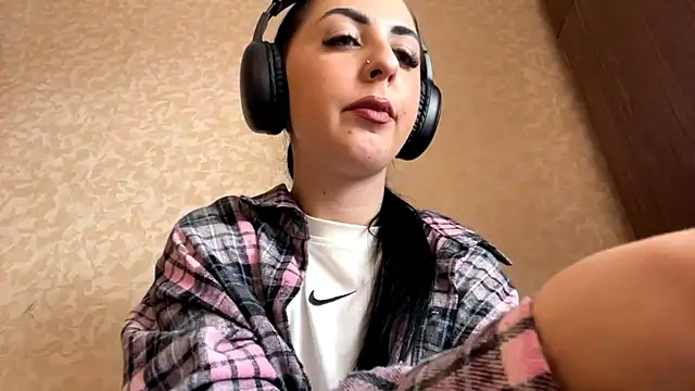 CindyFlowers online show from 11.15.25