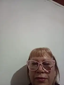 Snapshot of SexyMilf1211 chatting on 05.30.26 SexyMilf1211 online show from 05.30.26