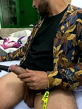 Snapshot of sweetblacky87 chatting on 05.17.26 sweetblacky87 online show from 05.17.26