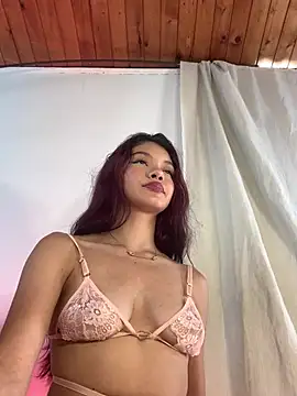 Snapshot of catalinaruiz_ chatting on 06.22.26 catalinaruiz online show from 06.22.26