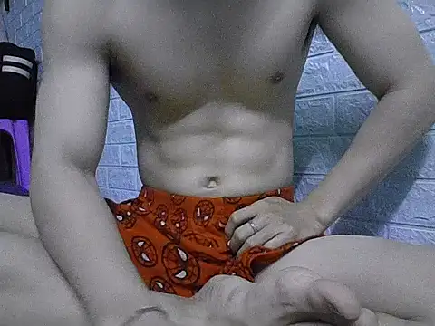 Snapshot of hvc1007 chatting on 11.24.25 hvc1007 online show from 11.24.25